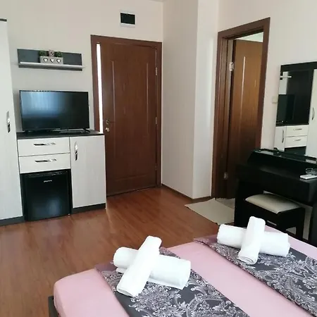 Mareli Casa de hóspedes 3*